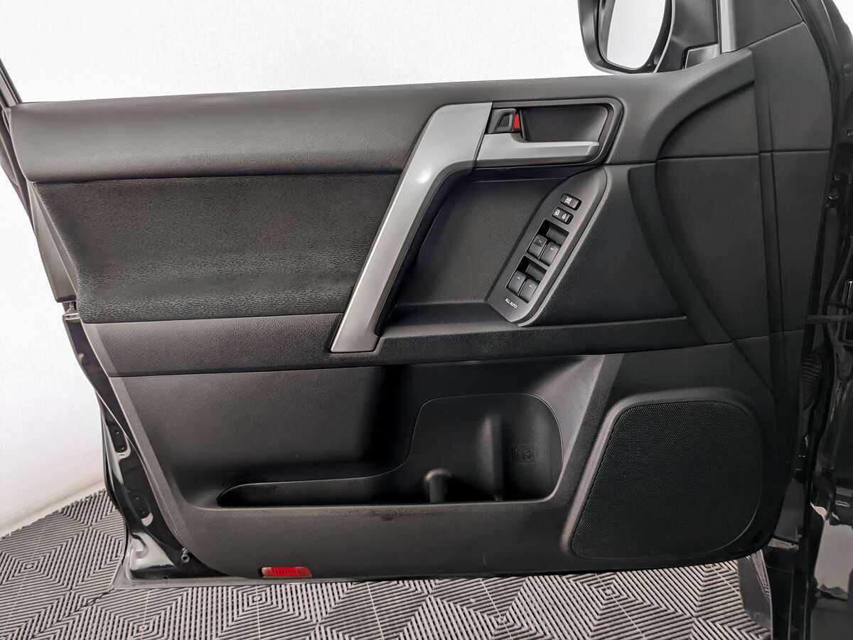 Купить Toyota Land Cruiser Prado, 2018, 98 035 км, фото №15