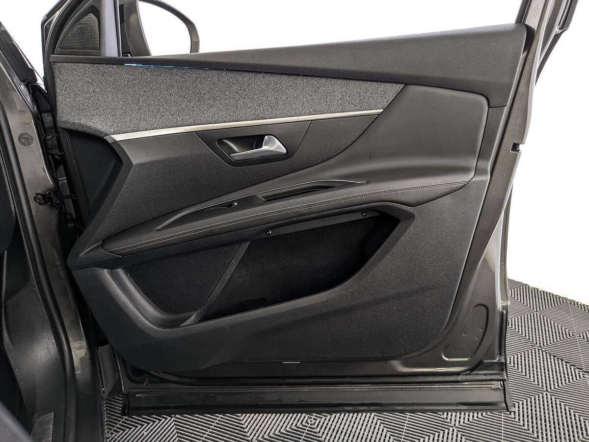 Купить Peugeot 3008, 2018, 187 811 км, фото №19
