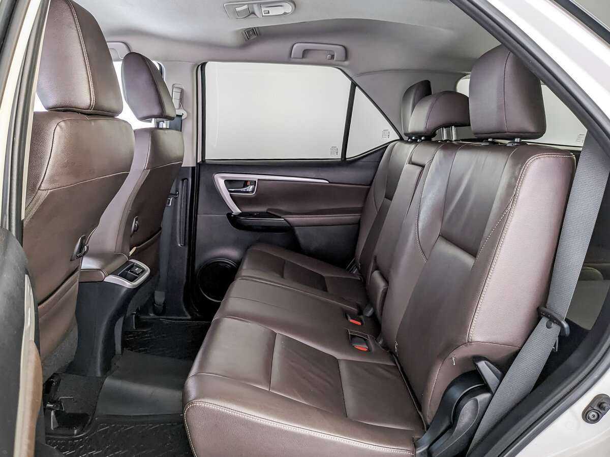 Купить Toyota Fortuner, 2019, 148 000 км, фото №10