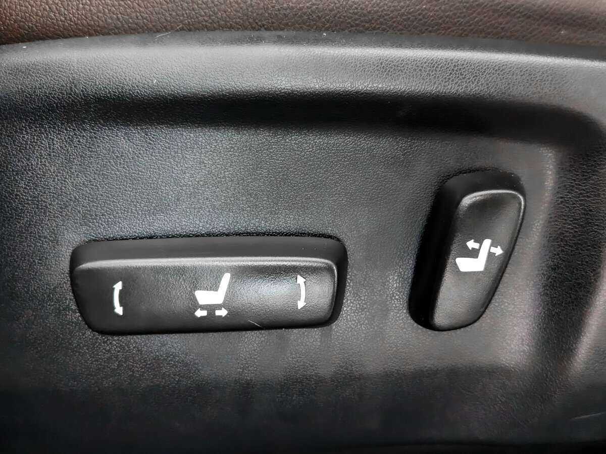 Купить Toyota Fortuner, 2019, 148 000 км, фото №17