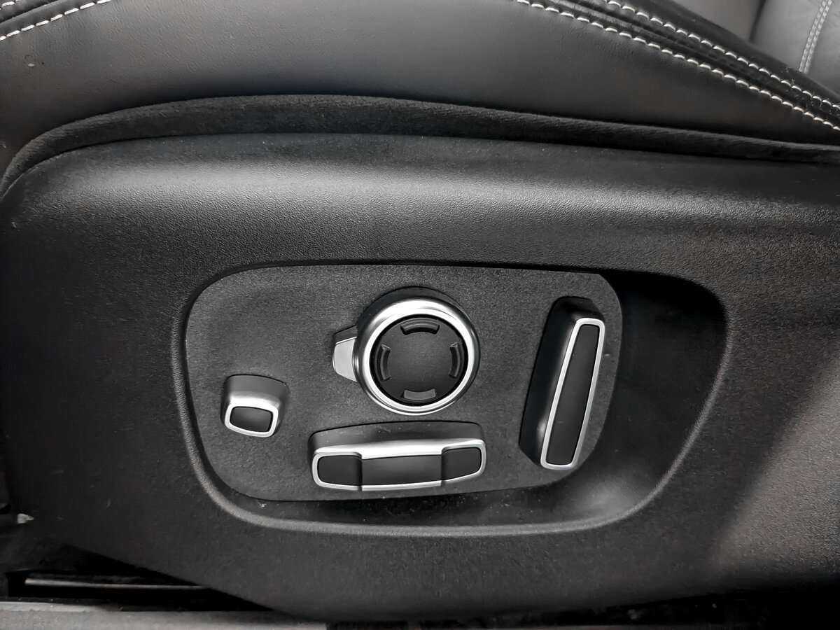 Купить Land Rover Range Rover Velar, 2019, 49 006 км, фото №16