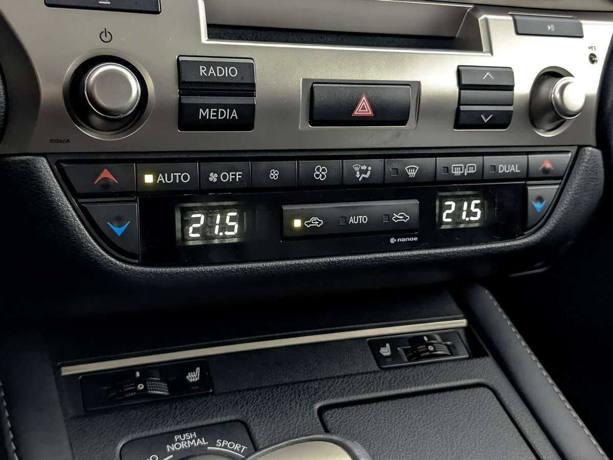 Купить Lexus ES 200, 2018, 80 050 км, фото №17