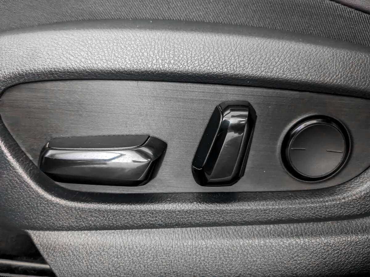 Купить Lexus ES 200, 2020, 89 000 км, фото №16