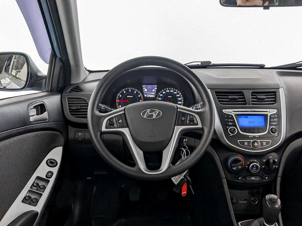 Купить Hyundai Solaris, 2011, 66 998 км, фото №14