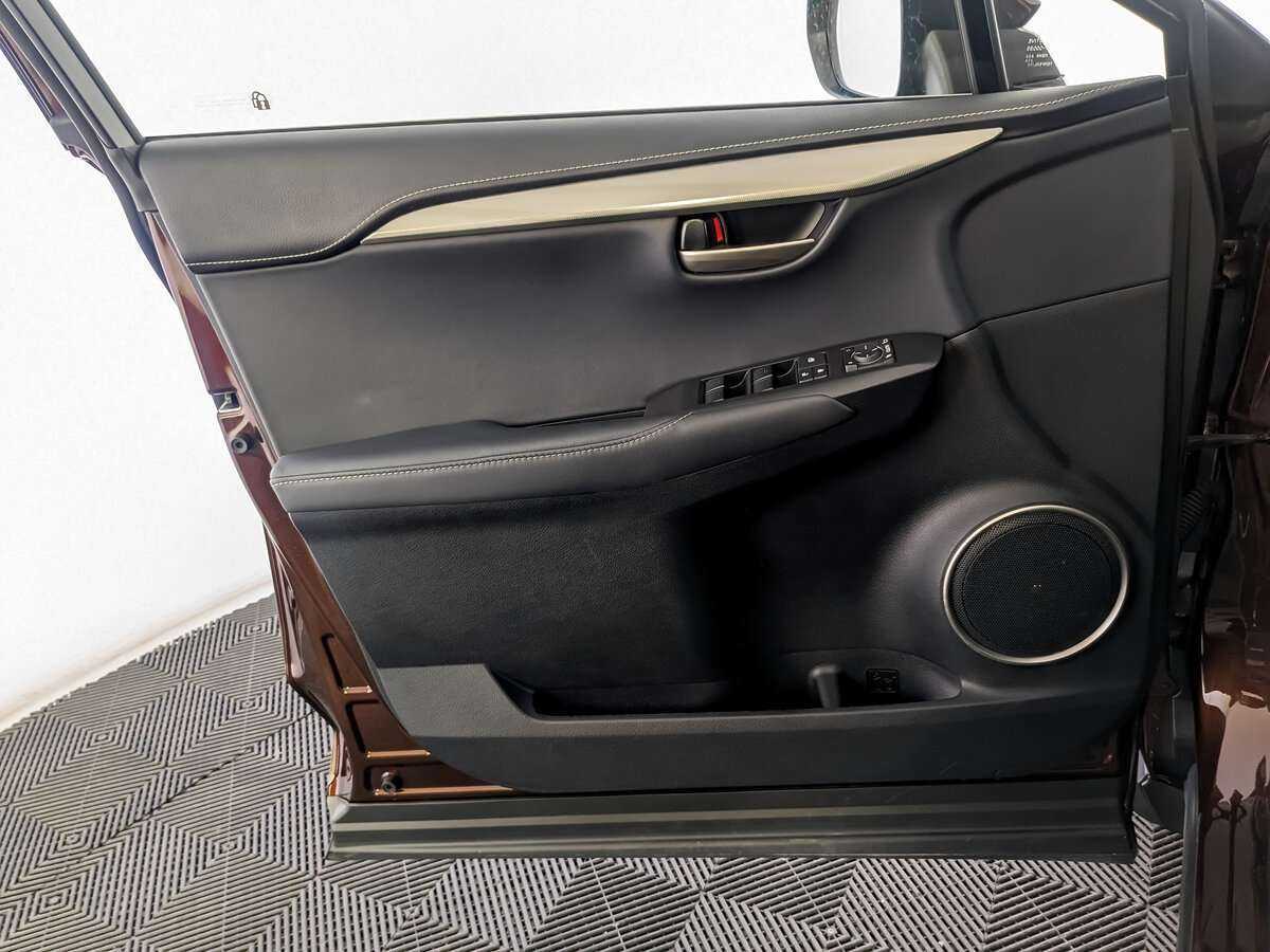 Купить Lexus NX 200, 2017, 69 107 км, фото №15