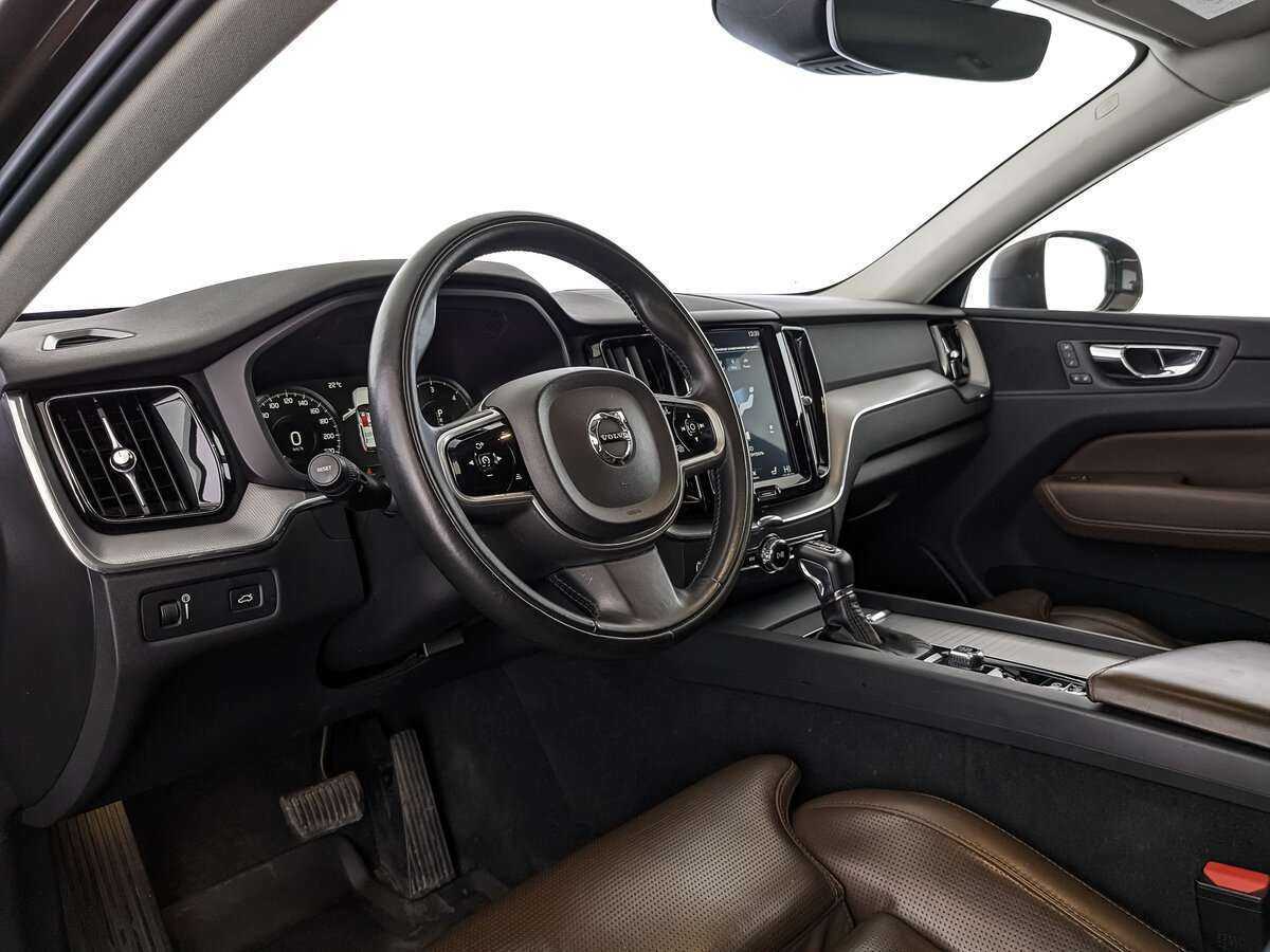 Купить Volvo XC60, 2018, 121 309 км, фото №11