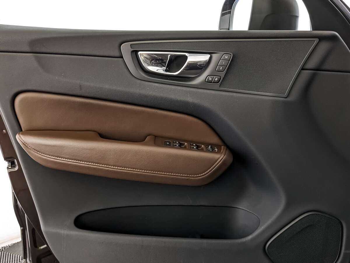 Купить Volvo XC60, 2018, 121 309 км, фото №14