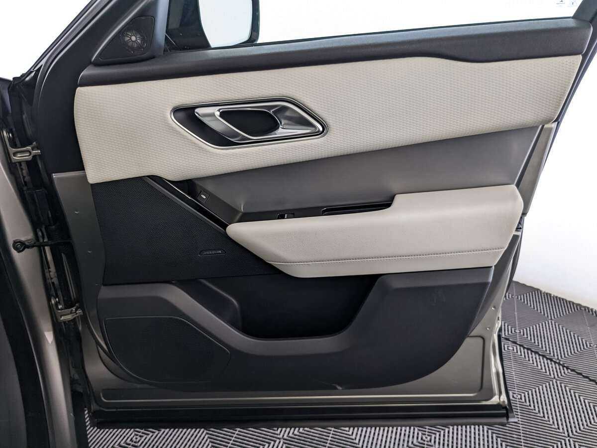 Купить Land Rover Range Rover Velar, 2018, 143 998 км, фото №19