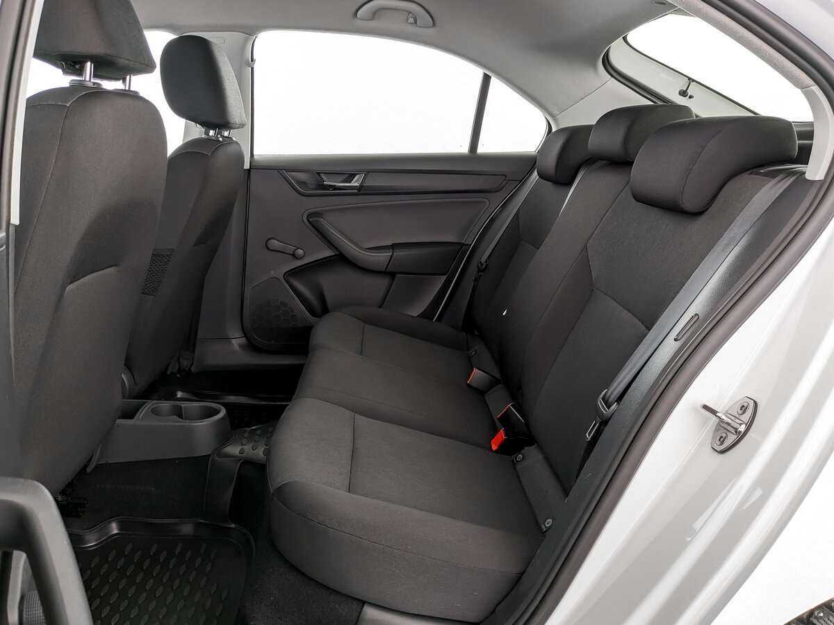 Купить Skoda Rapid, 2018, 112 381 км, фото №10