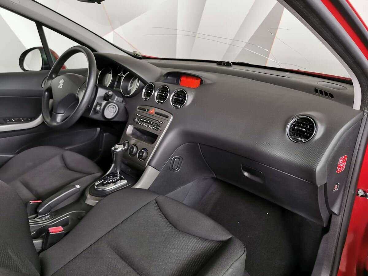 Купить Peugeot 308, 2011, 62 267 км, фото №9