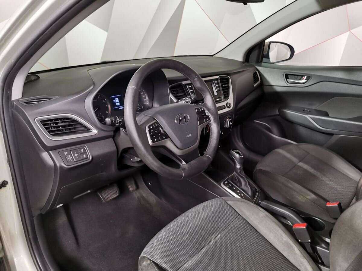 Купить Hyundai Solaris, 2017, 108 077 км, фото №14