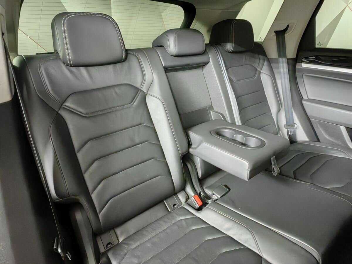 Купить Volkswagen Touareg, 2019, 115 823 км, фото №13