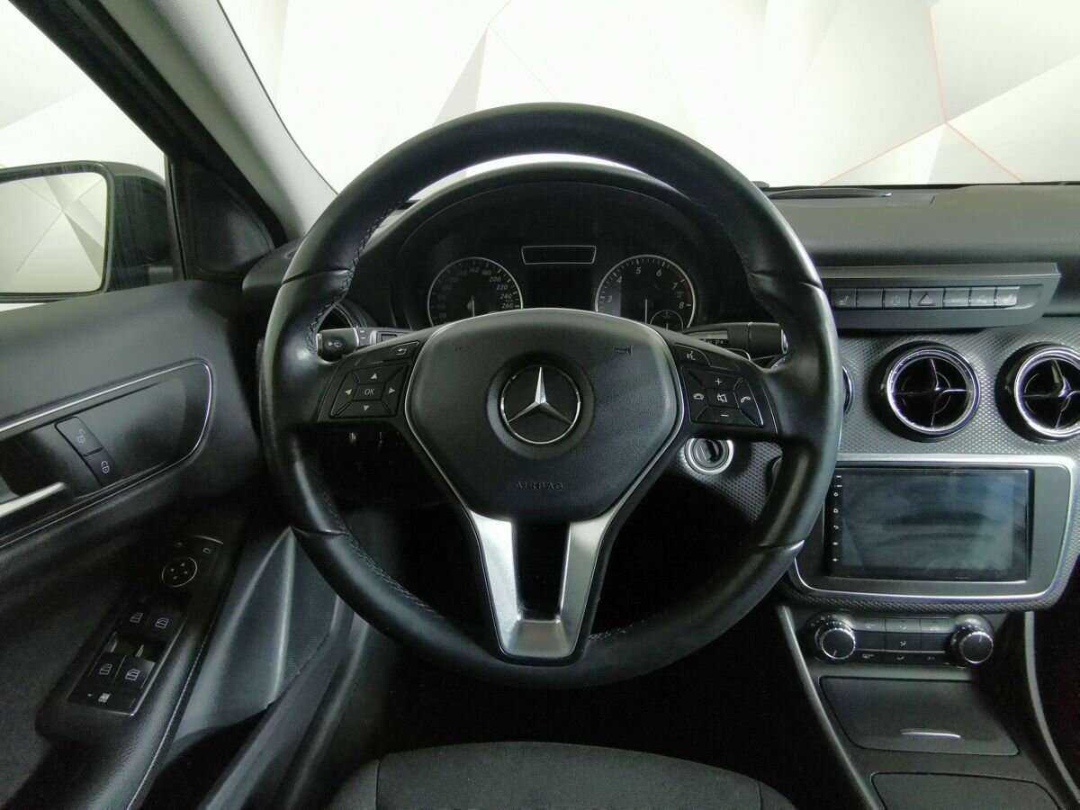 Купить Mercedes-Benz A-Класс 180, 2014, 70 496 км, фото №14