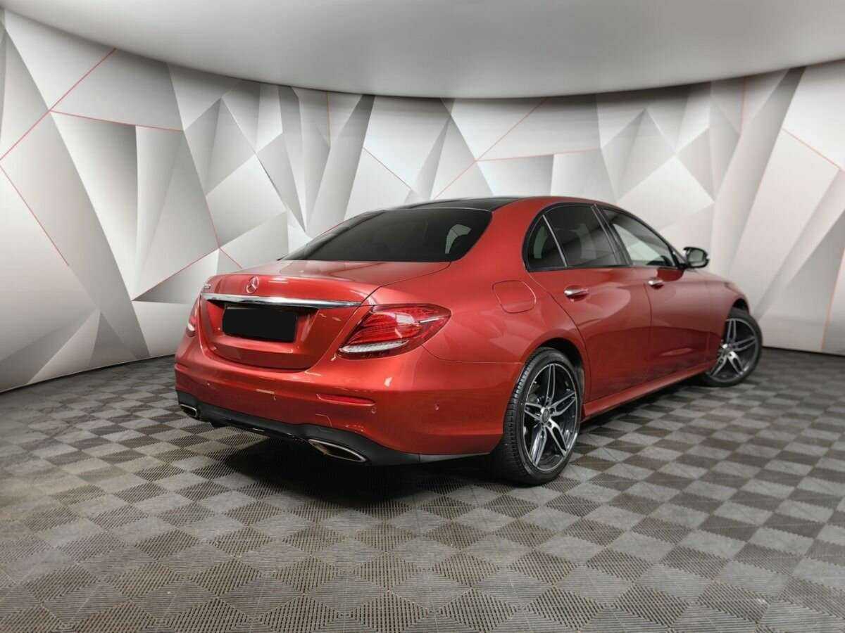 Mercedes-Benz E-Класс