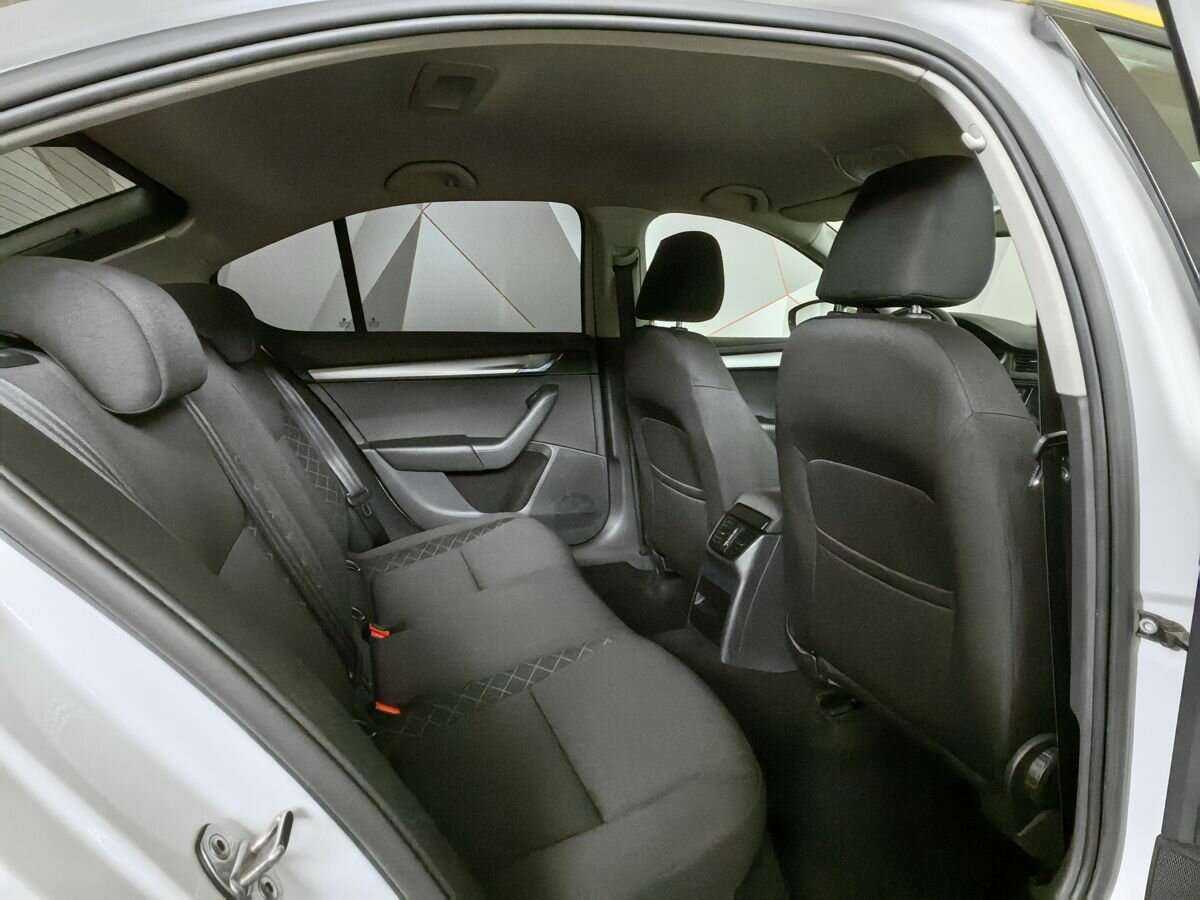 Купить Skoda Octavia, 2019, 247 658 км, фото №12