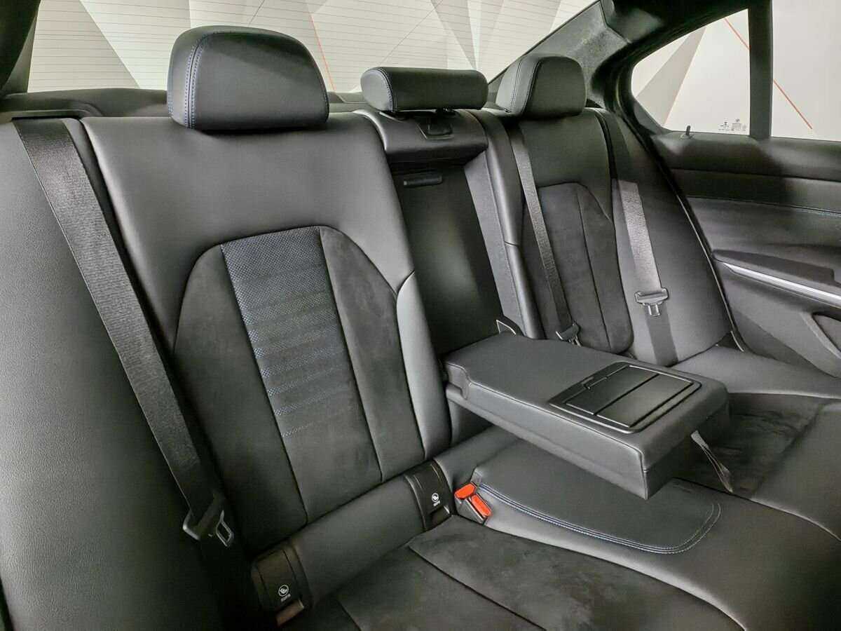 Купить BMW 3 серии 320i xDrive, 2020, 7 183 км, фото №13