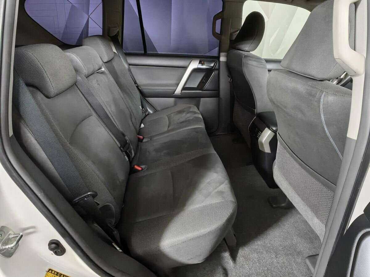 Купить Toyota Land Cruiser Prado, 2012, 179 272 км, фото №12