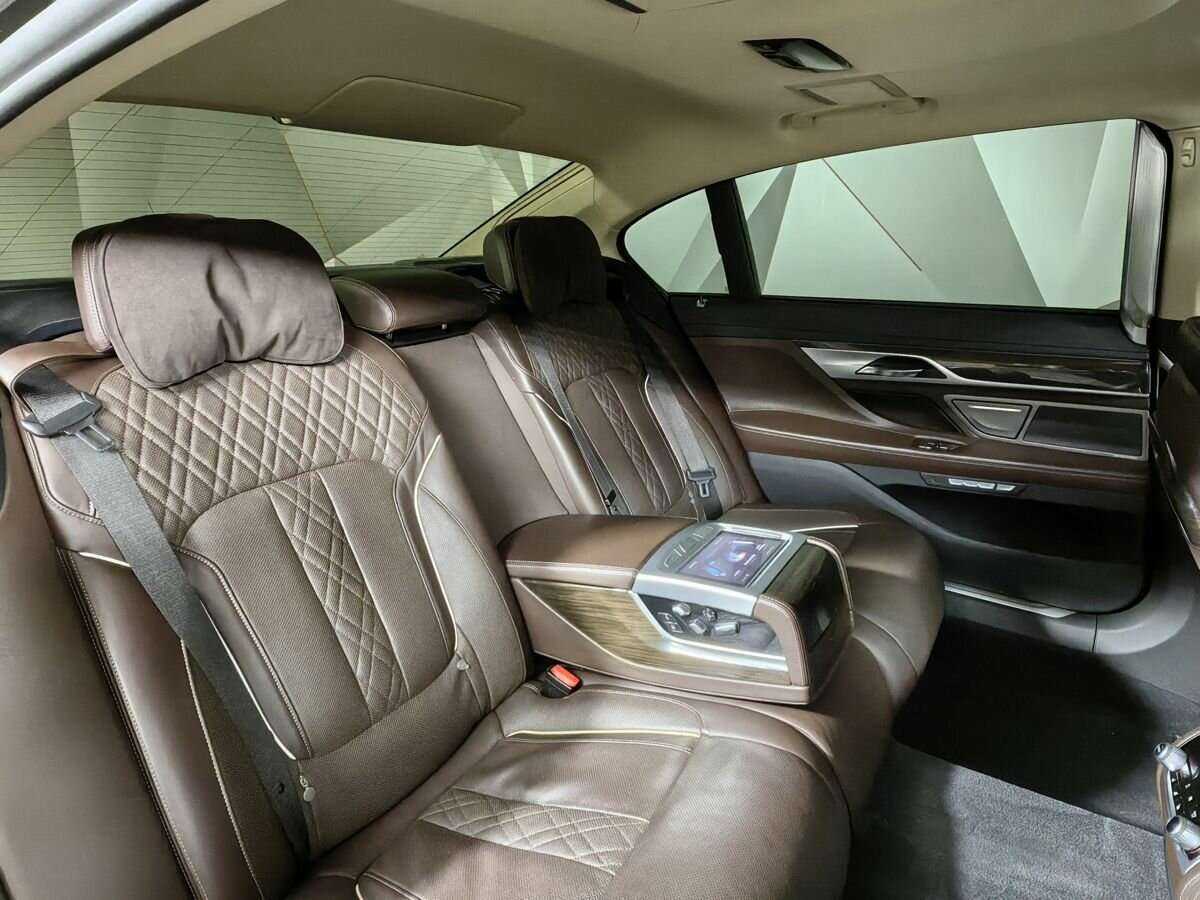 Купить BMW 7 серии Long 730Ld xDrive, 2017, 198 101 км, фото №12