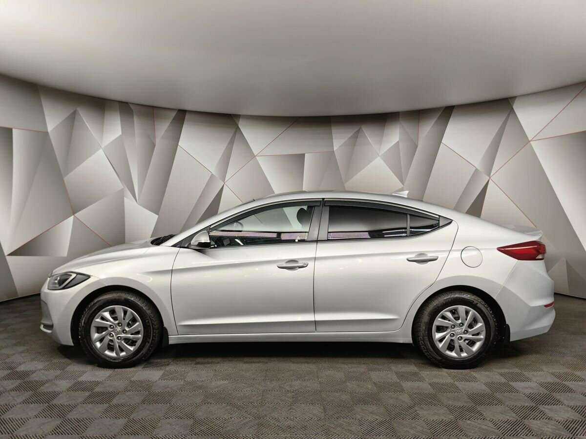 Купить Hyundai Elantra, 2018, 191 898 км, фото №4