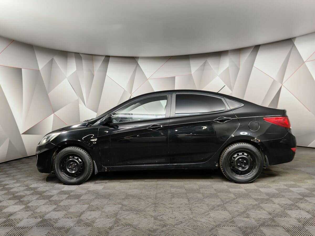 Купить Hyundai Solaris, 2011, 225 830 км, фото №5