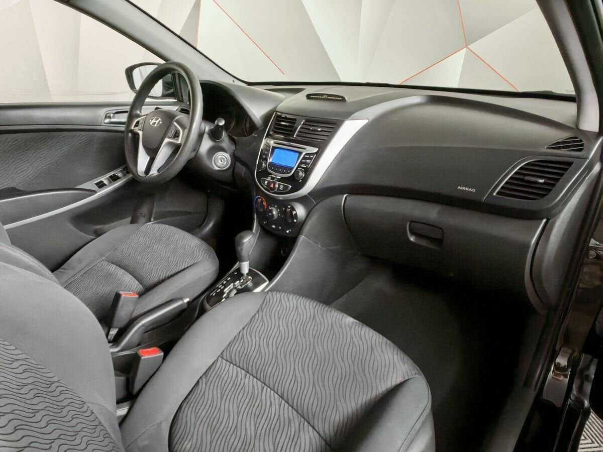 Купить Hyundai Solaris, 2011, 225 830 км, фото №9