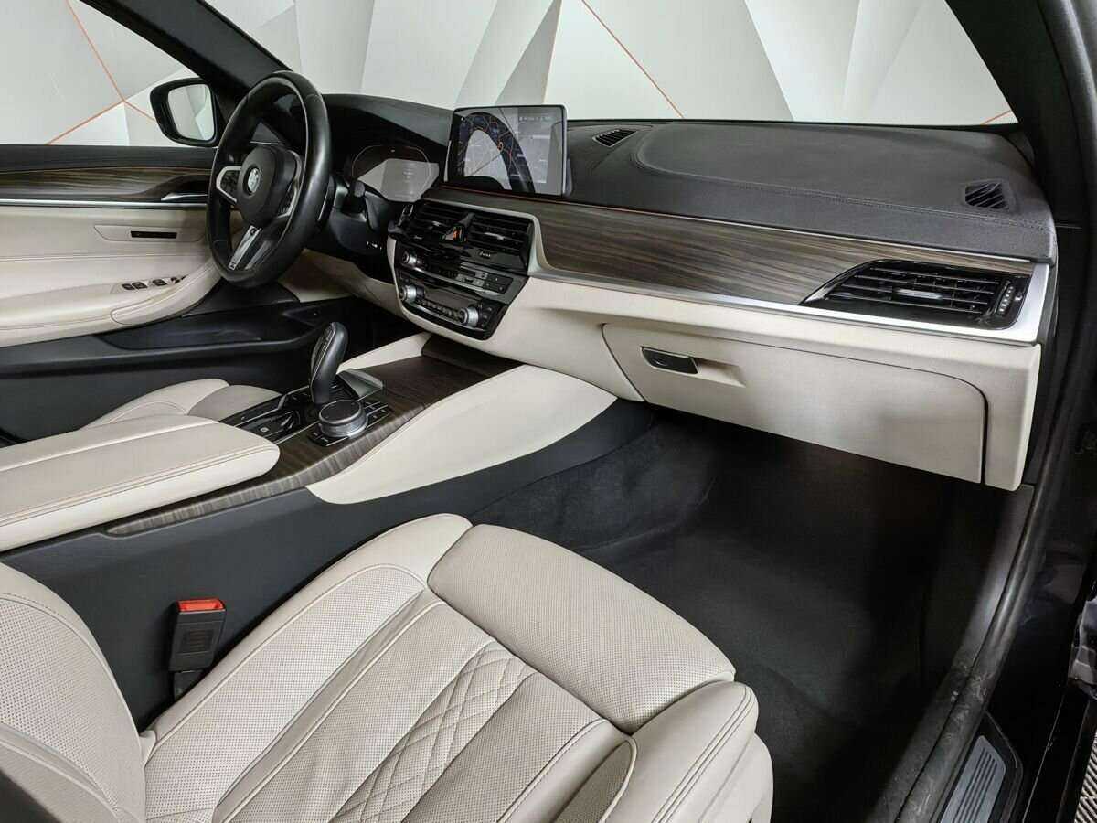 Купить BMW 5 серии 530d xDrive, 2019, 94 176 км, фото №9