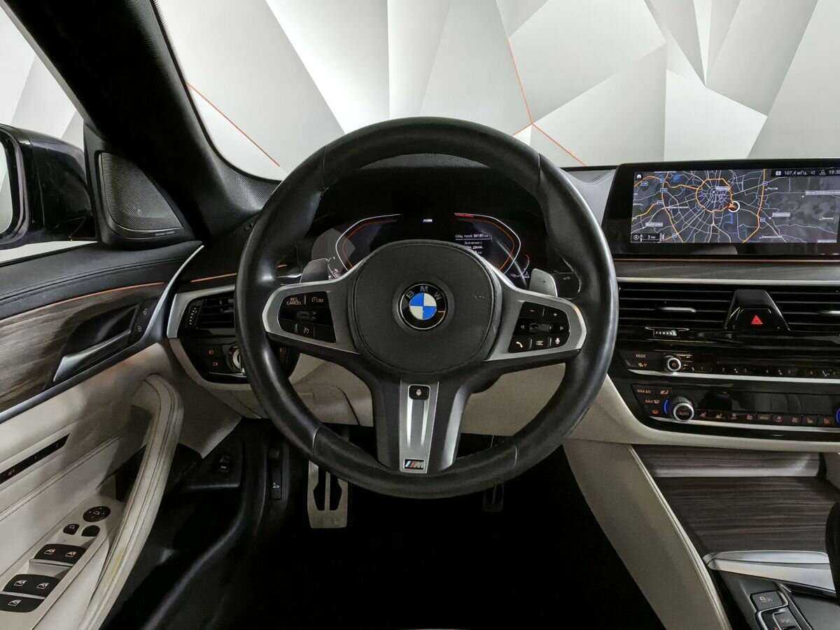 Купить BMW 5 серии 530d xDrive, 2019, 94 176 км, фото №15