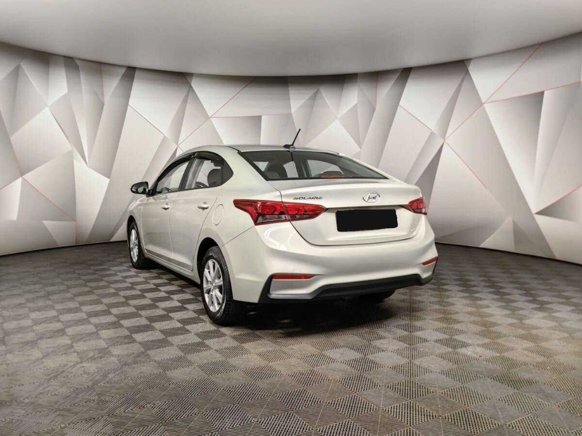 Купить Hyundai Solaris, 2019, 50 853 км, фото №4