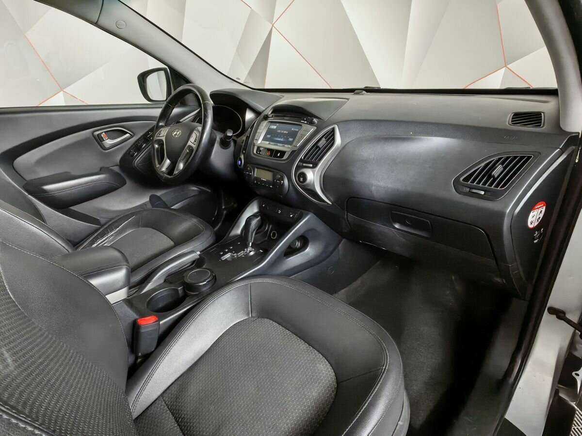 Купить Hyundai ix35, 2010, 185 631 км, фото №9