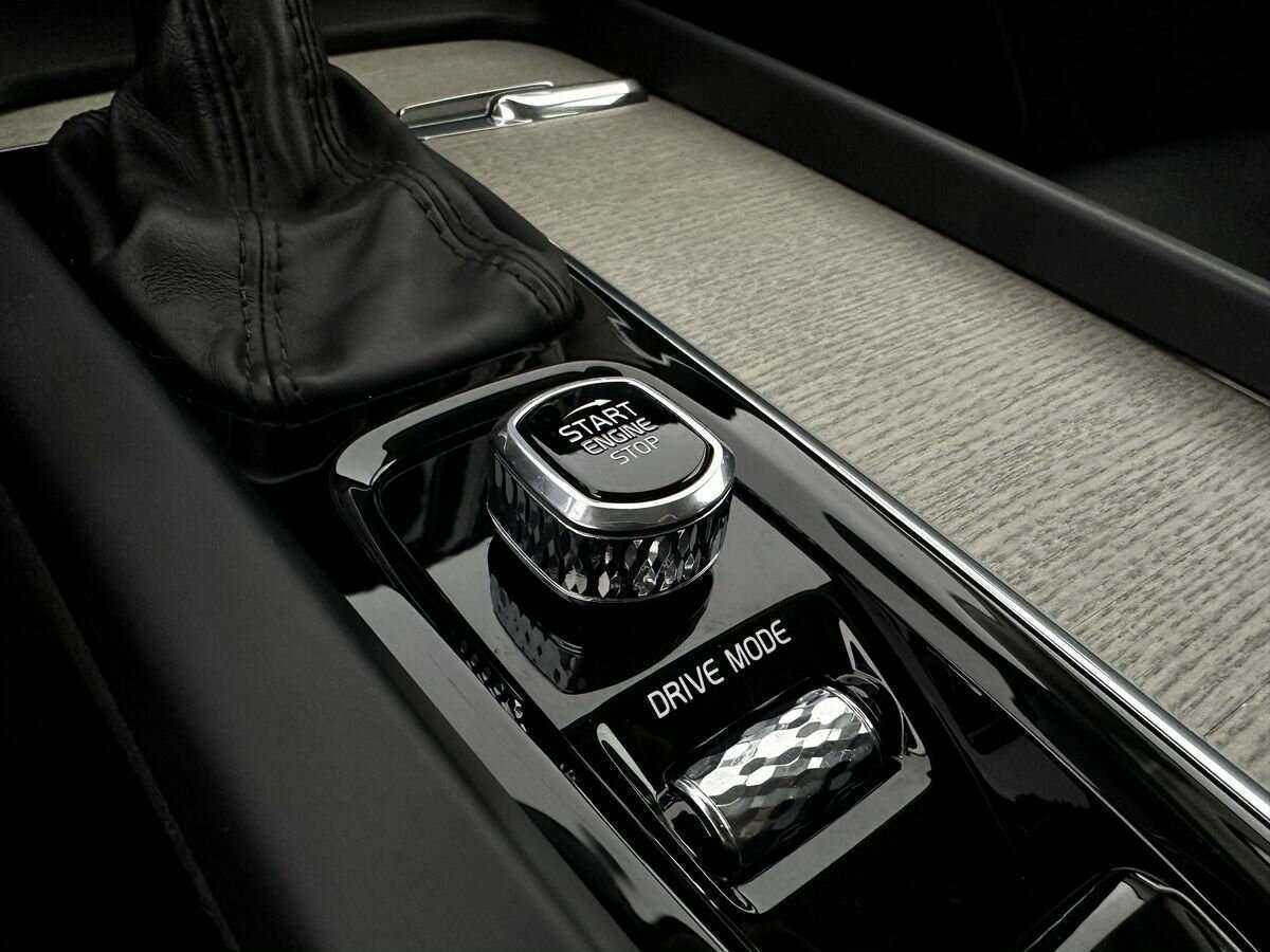 Купить Volvo XC60, 2021, 46 842 км, фото №16