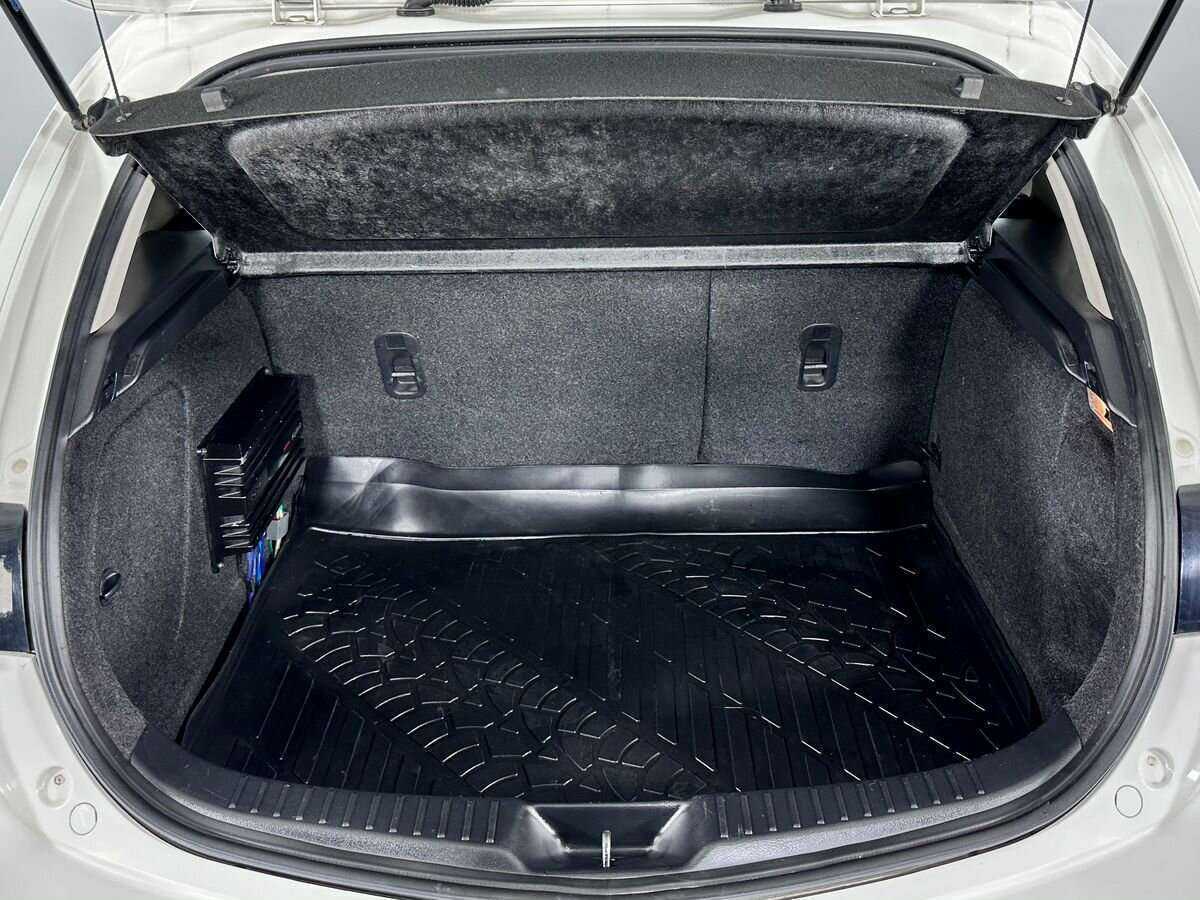 Купить Mazda 3, 2011, 216 146 км, фото №17