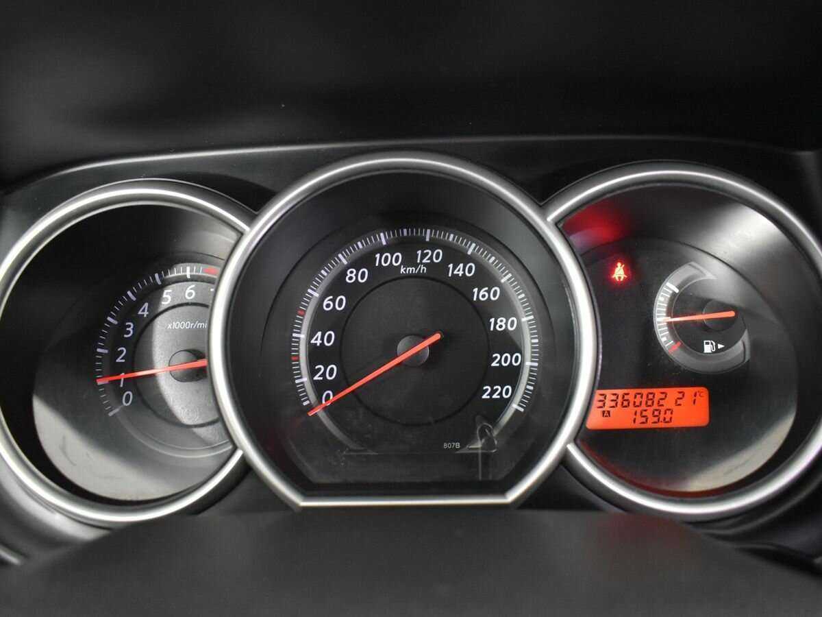 Купить Nissan Tiida, 2011, 336 000 км, фото №11