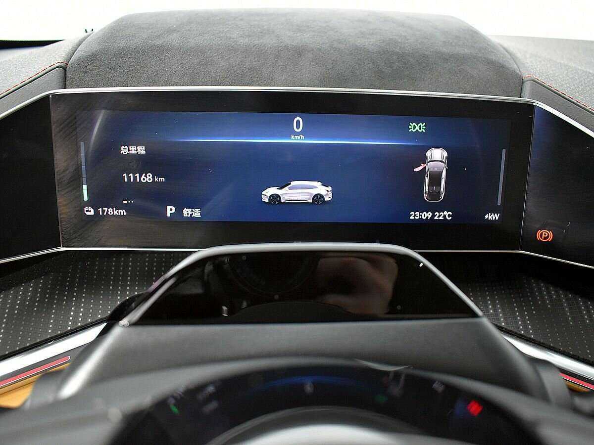 Купить Zeekr 001 100 kWh, 2022, 11 163 км, фото №12