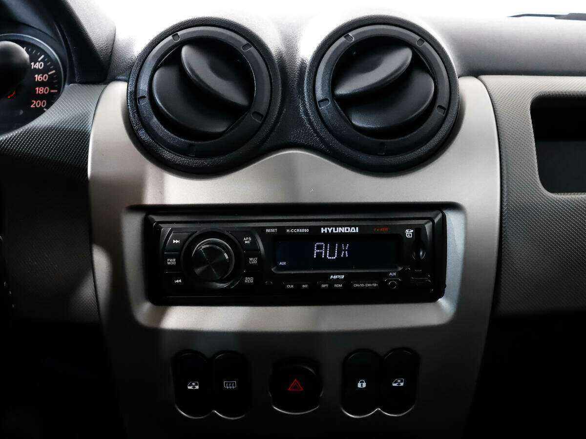 Купить Renault Logan, 2011, 92 293 км, фото №13