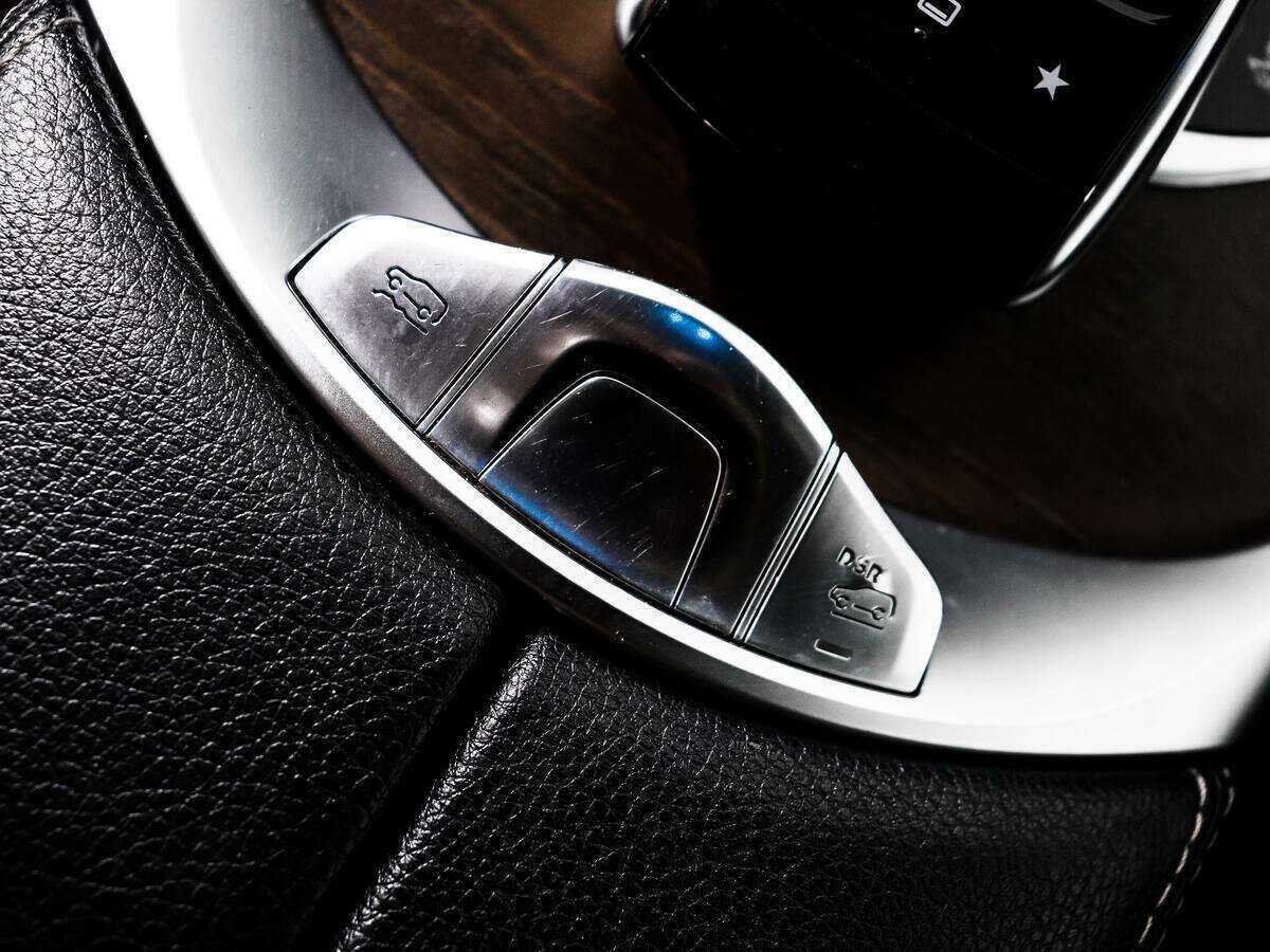 Купить Mercedes-Benz GLC 300, 2015, 131 564 км, фото №13