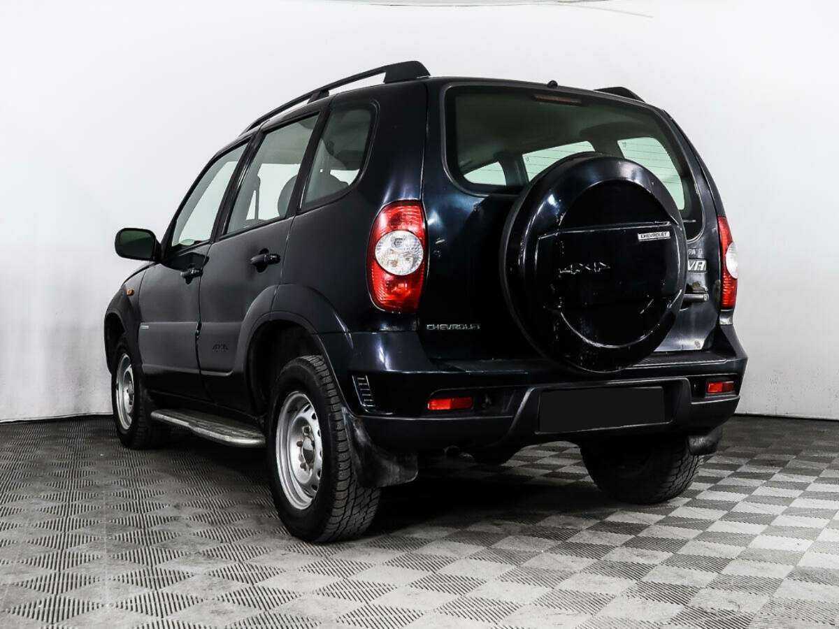 Купить Chevrolet Niva, 2010, 130 516 км, фото №7