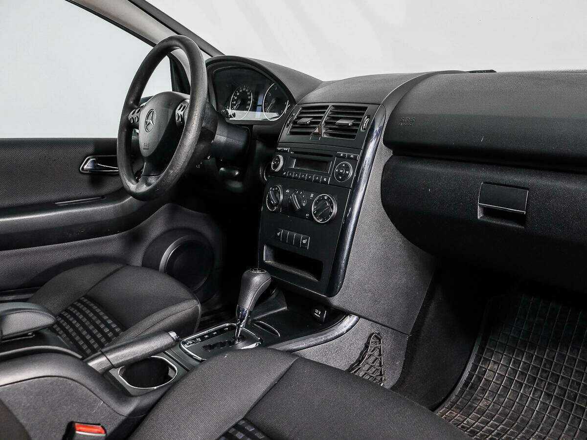 Купить Mercedes-Benz A-Класс 180, 2010, 218 940 км, фото №11