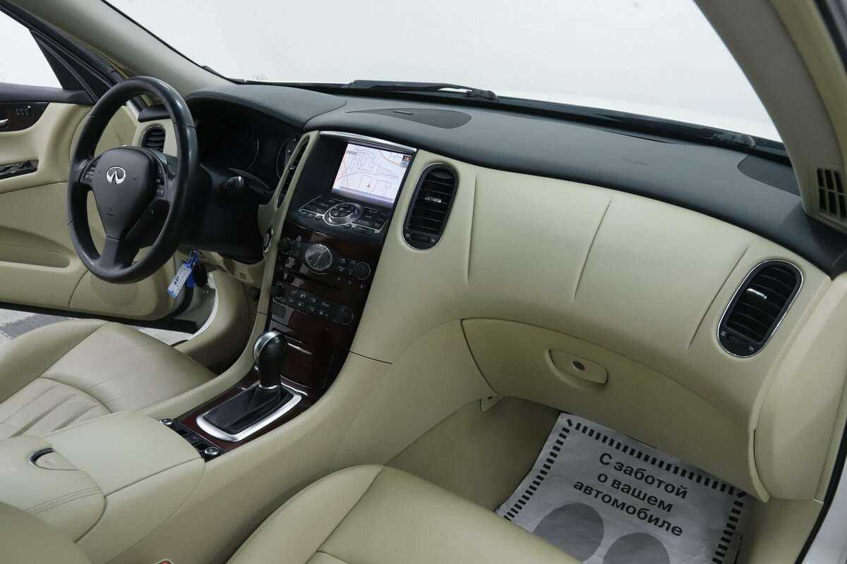 Купить Infiniti QX50, 2016, 117 500 км, фото №20