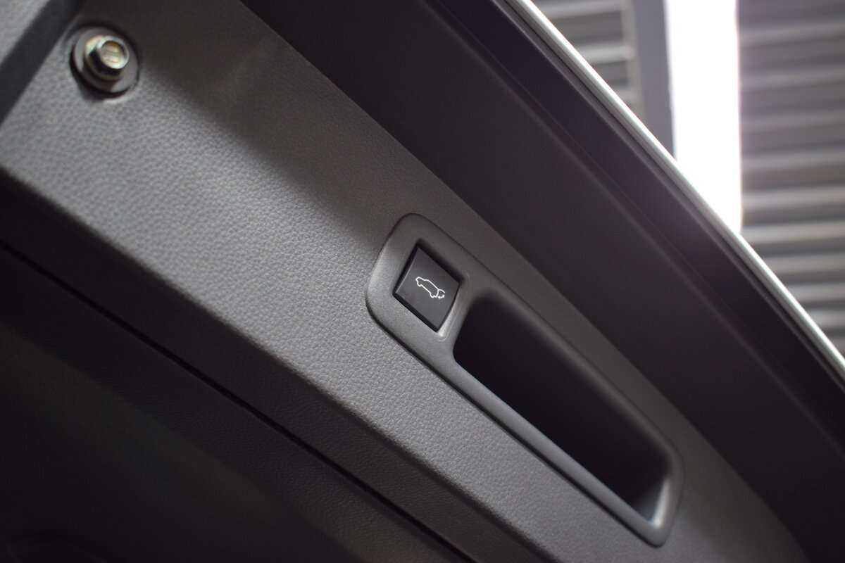 Купить Toyota Highlander, 2023, 123 км, фото №9