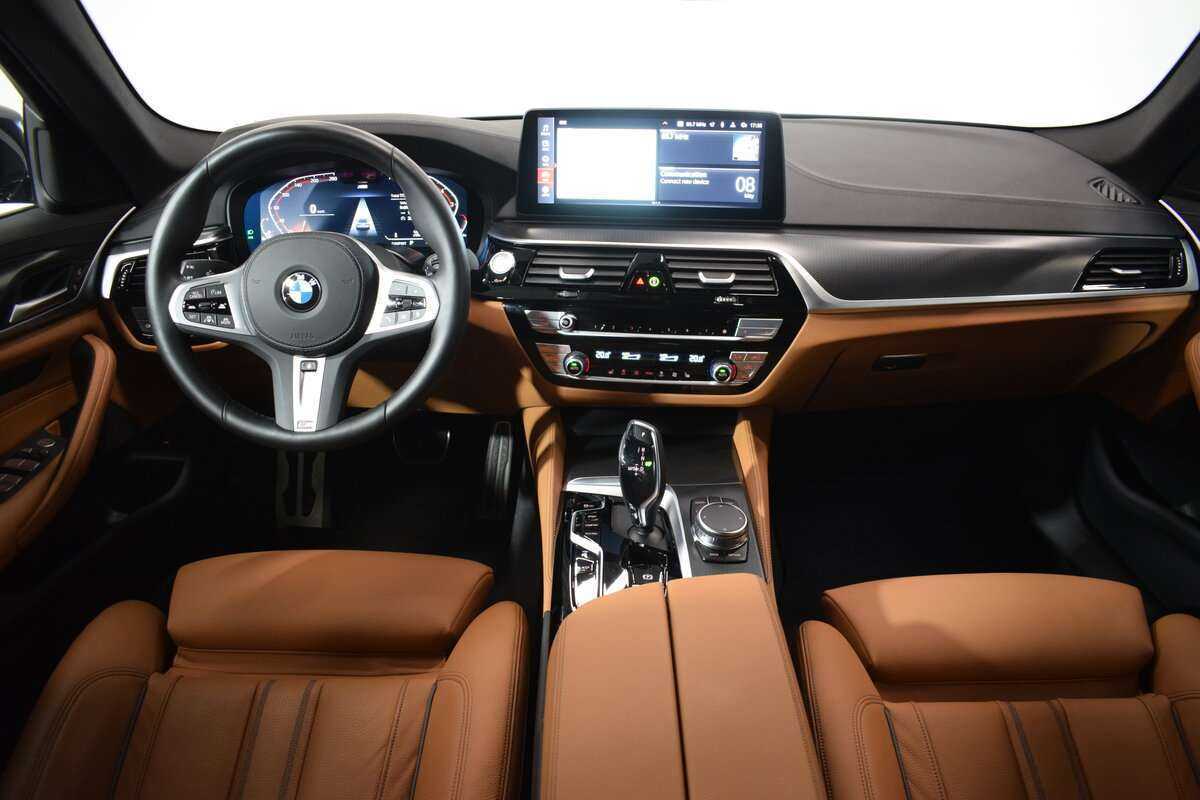 Купить BMW 5 серии 520i, 2023, 11 731 км, фото №8