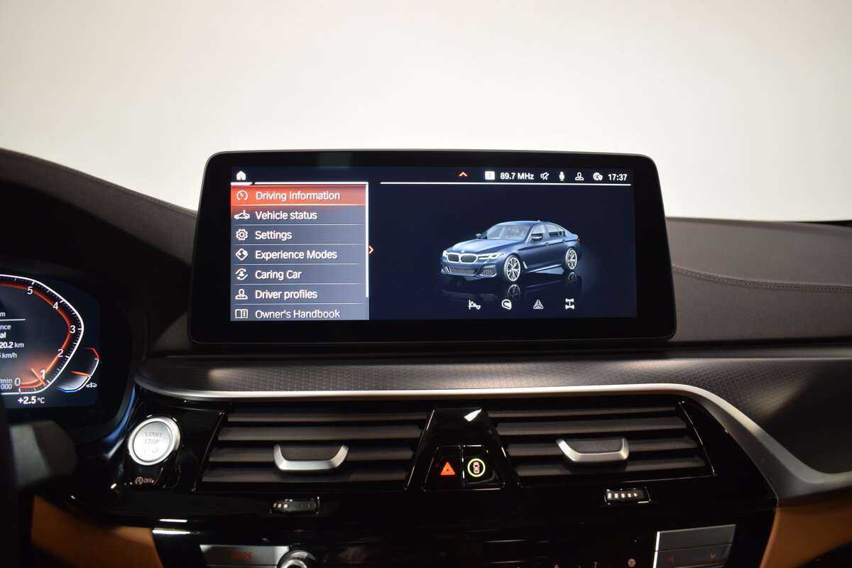 Купить BMW 5 серии 520i, 2023, 11 731 км, фото №26