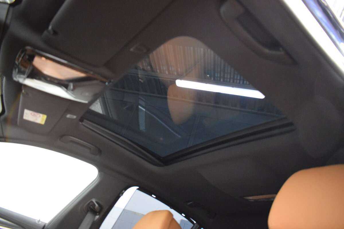 Купить BMW 5 серии 520i, 2023, 11 731 км, фото №33