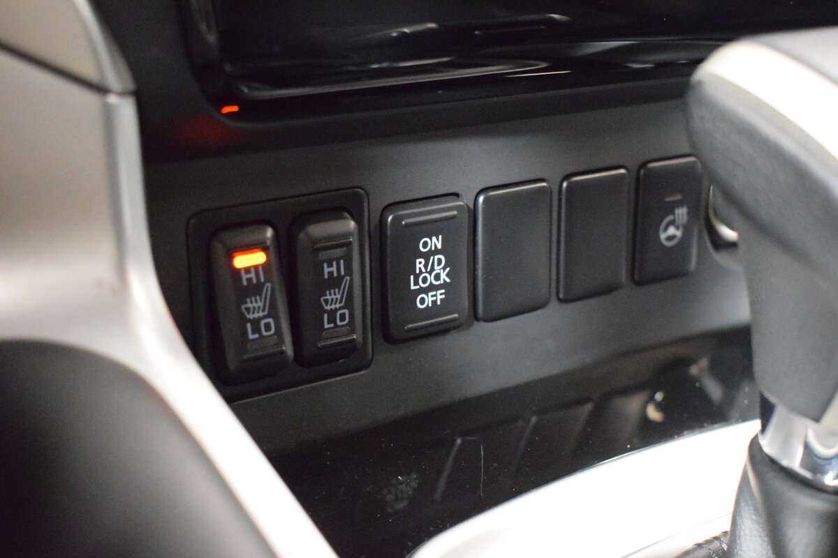 Купить Mitsubishi Pajero Sport, 2019, 74 000 км, фото №20