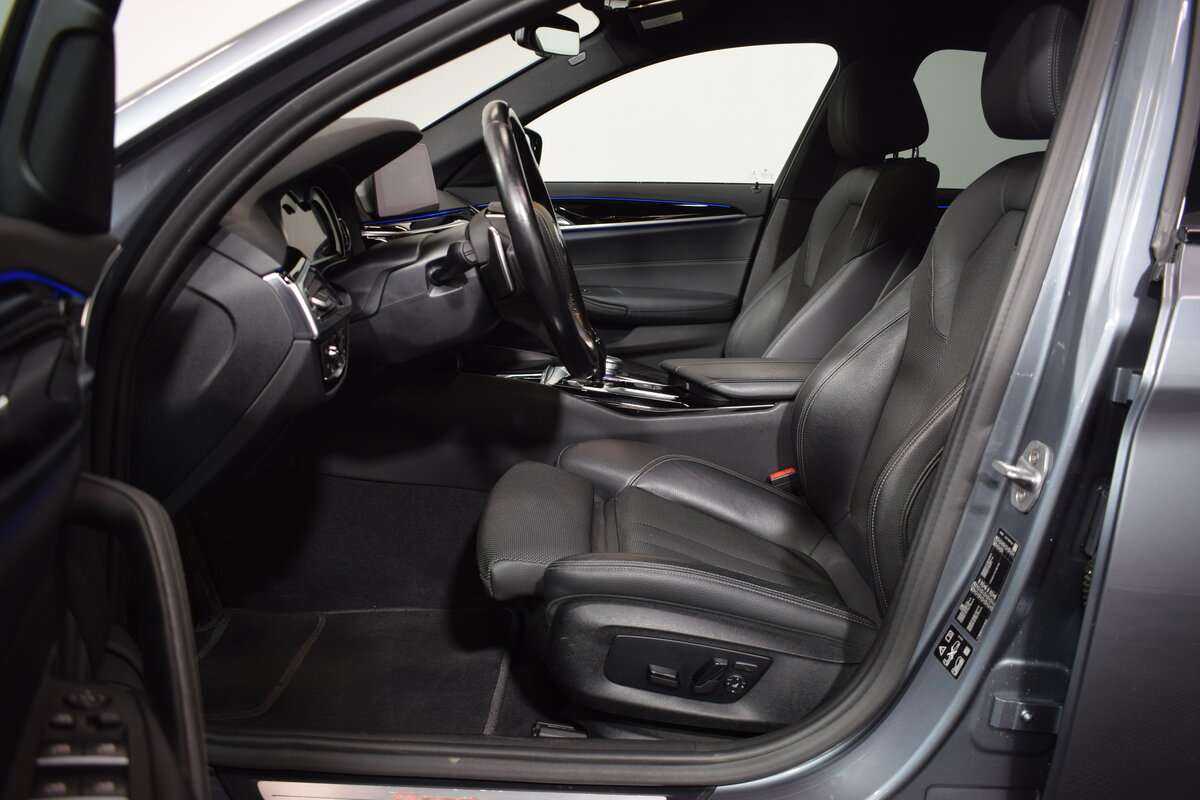 Купить BMW 5 серии 520d xDrive, 2019, 77 620 км, фото №14