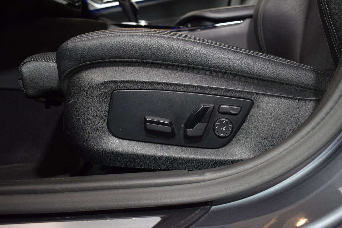 Купить BMW 5 серии 520d xDrive, 2019, 77 620 км, фото №15