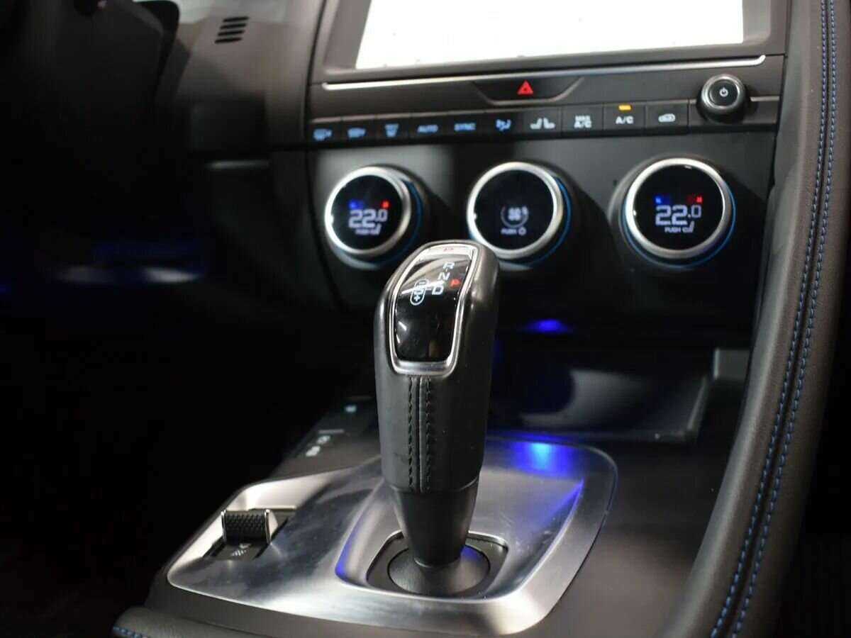 Купить Jaguar E-Pace, 2020, 52 947 км, фото №7