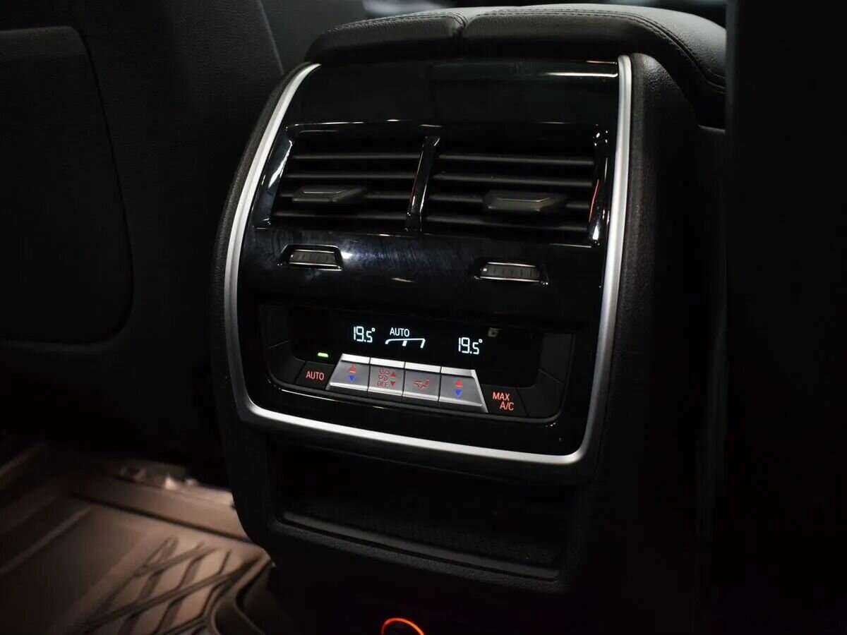 Купить BMW X7 30d, 2019, 76 331 км, фото №19