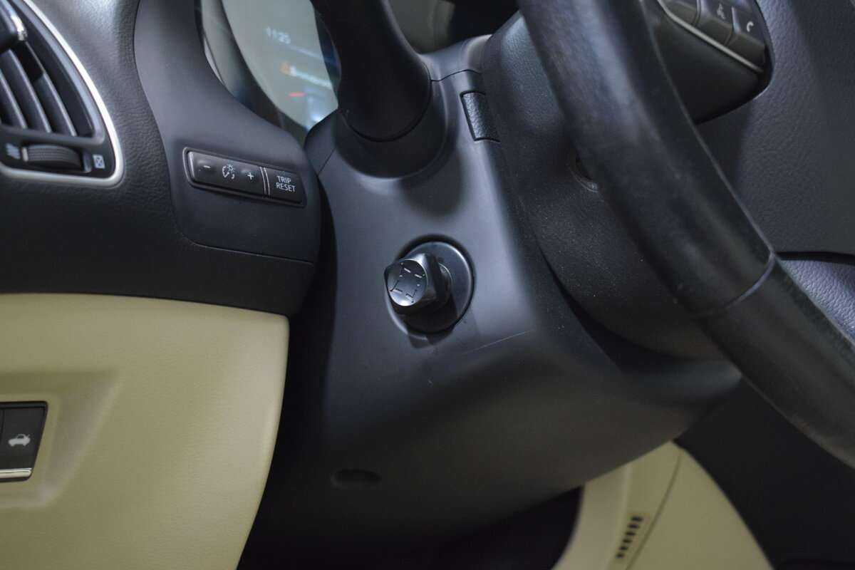 Купить Infiniti Q50, 2015, 263 000 км, фото №18