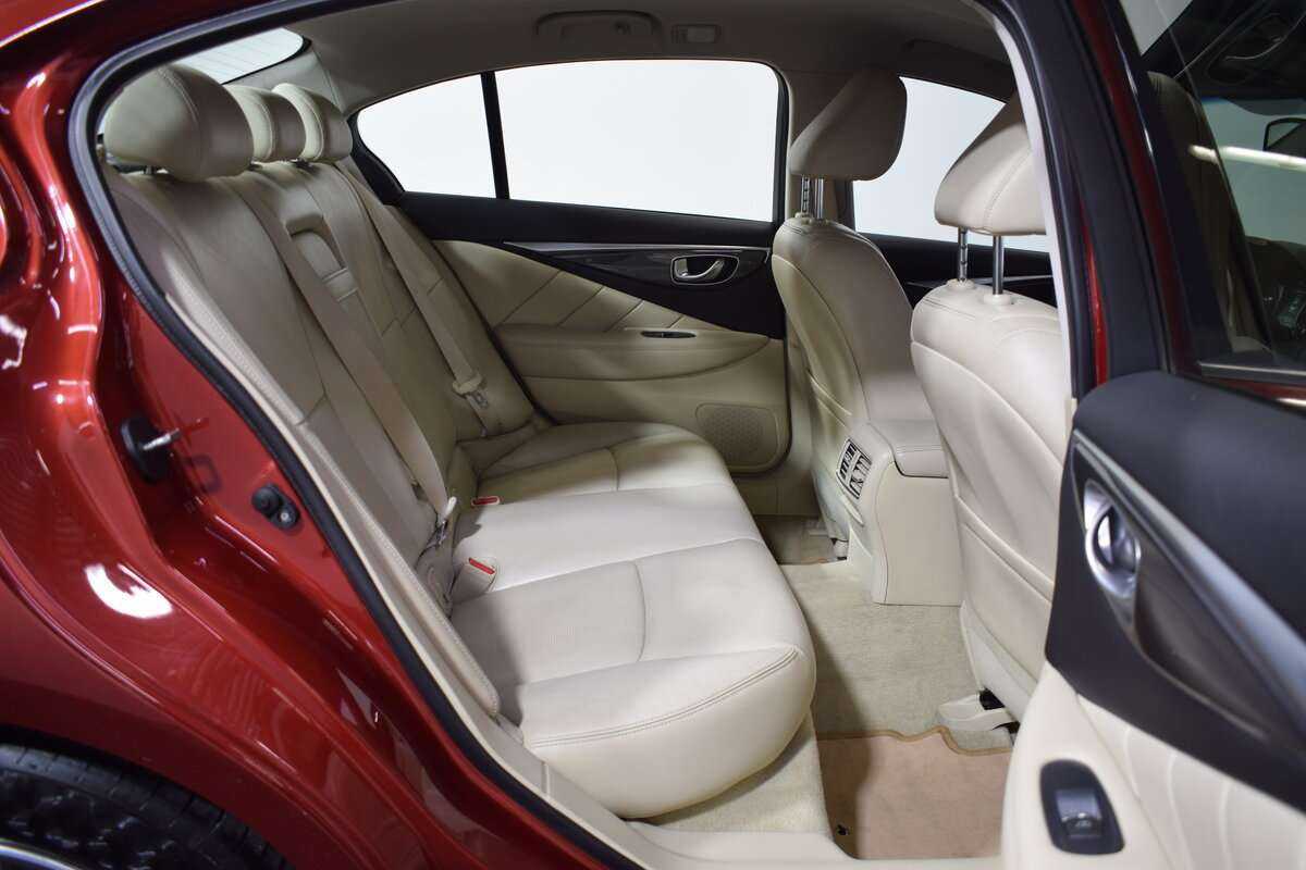 Купить Infiniti Q50, 2015, 263 000 км, фото №20