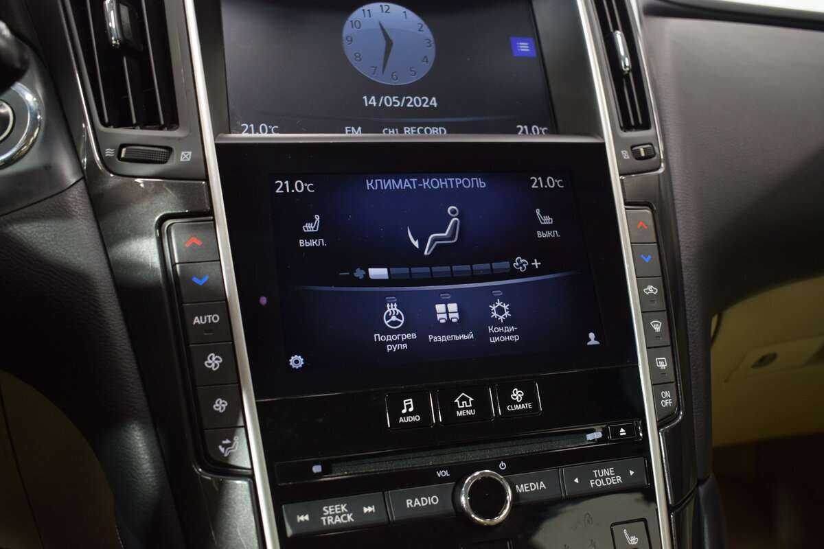 Купить Infiniti Q50, 2015, 263 000 км, фото №30